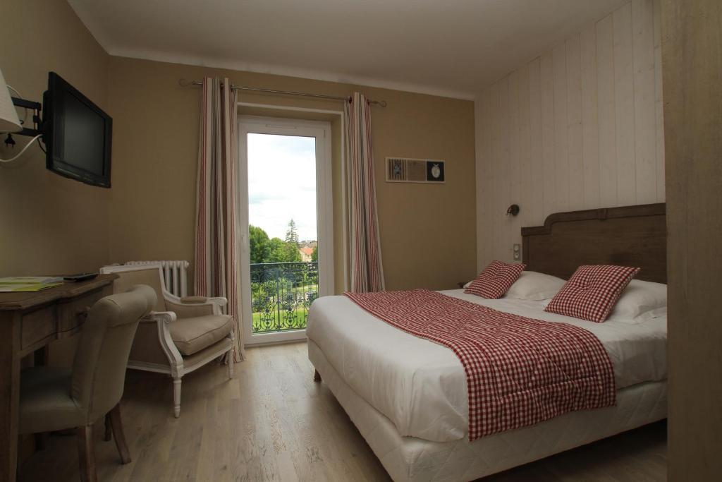 Logis Hotel Restaurant Spa Beau Site Ликсей-ле-Бен Номер фото