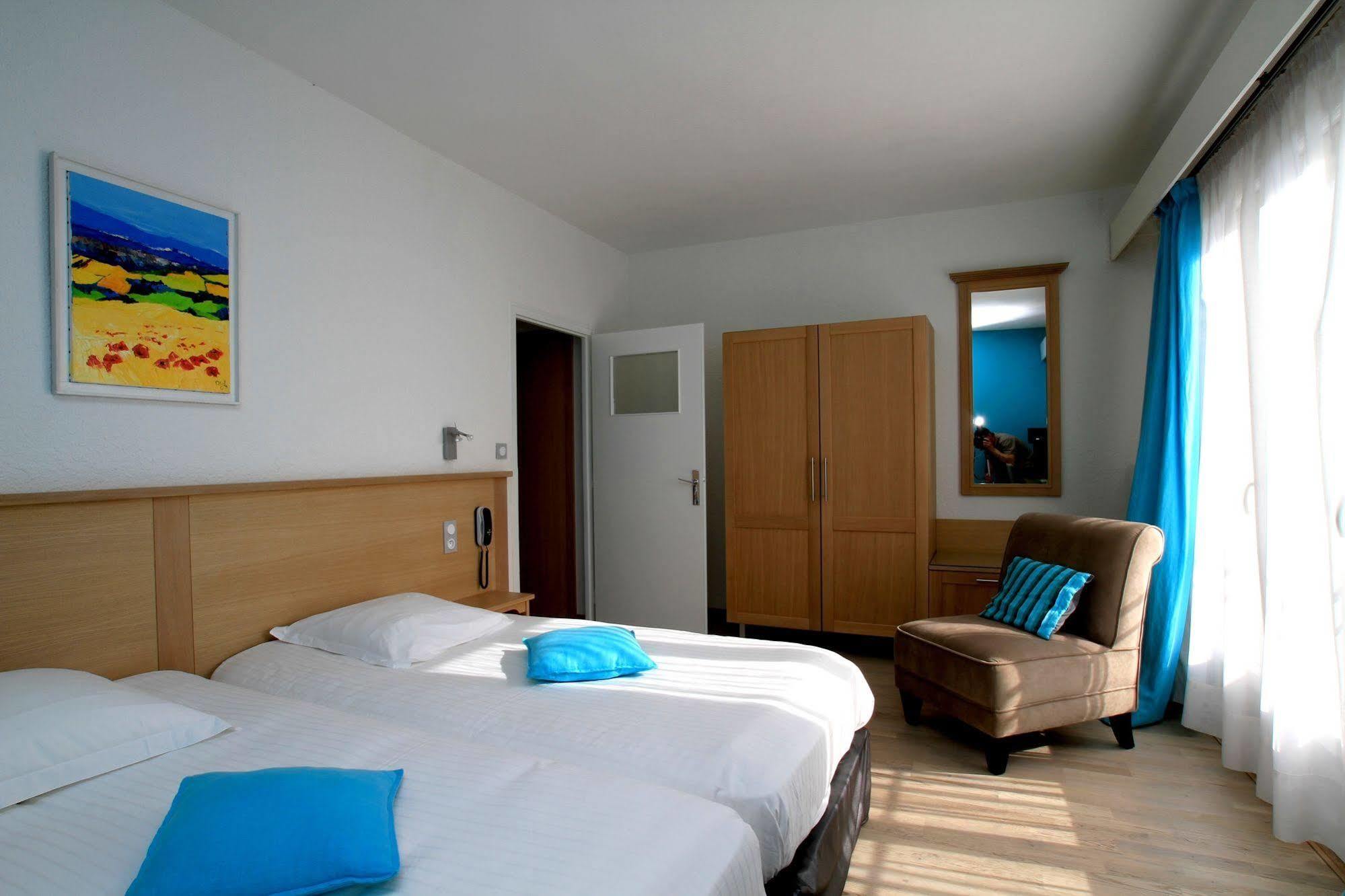 Logis Hotel Restaurant Spa Beau Site Ликсей-ле-Бен Экстерьер фото