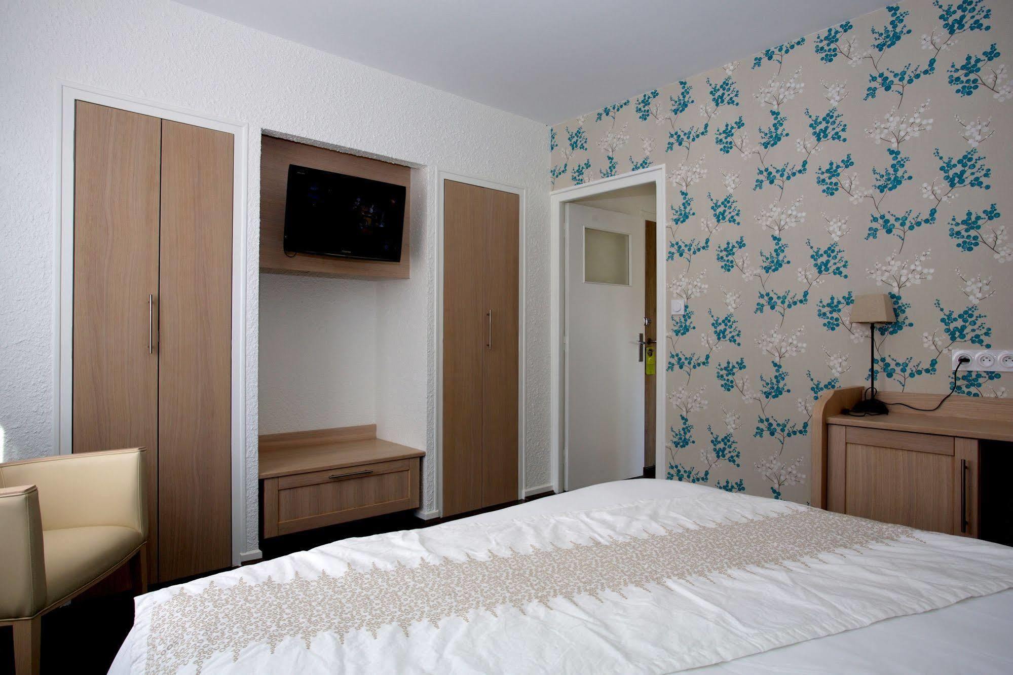 Logis Hotel Restaurant Spa Beau Site Ликсей-ле-Бен Экстерьер фото