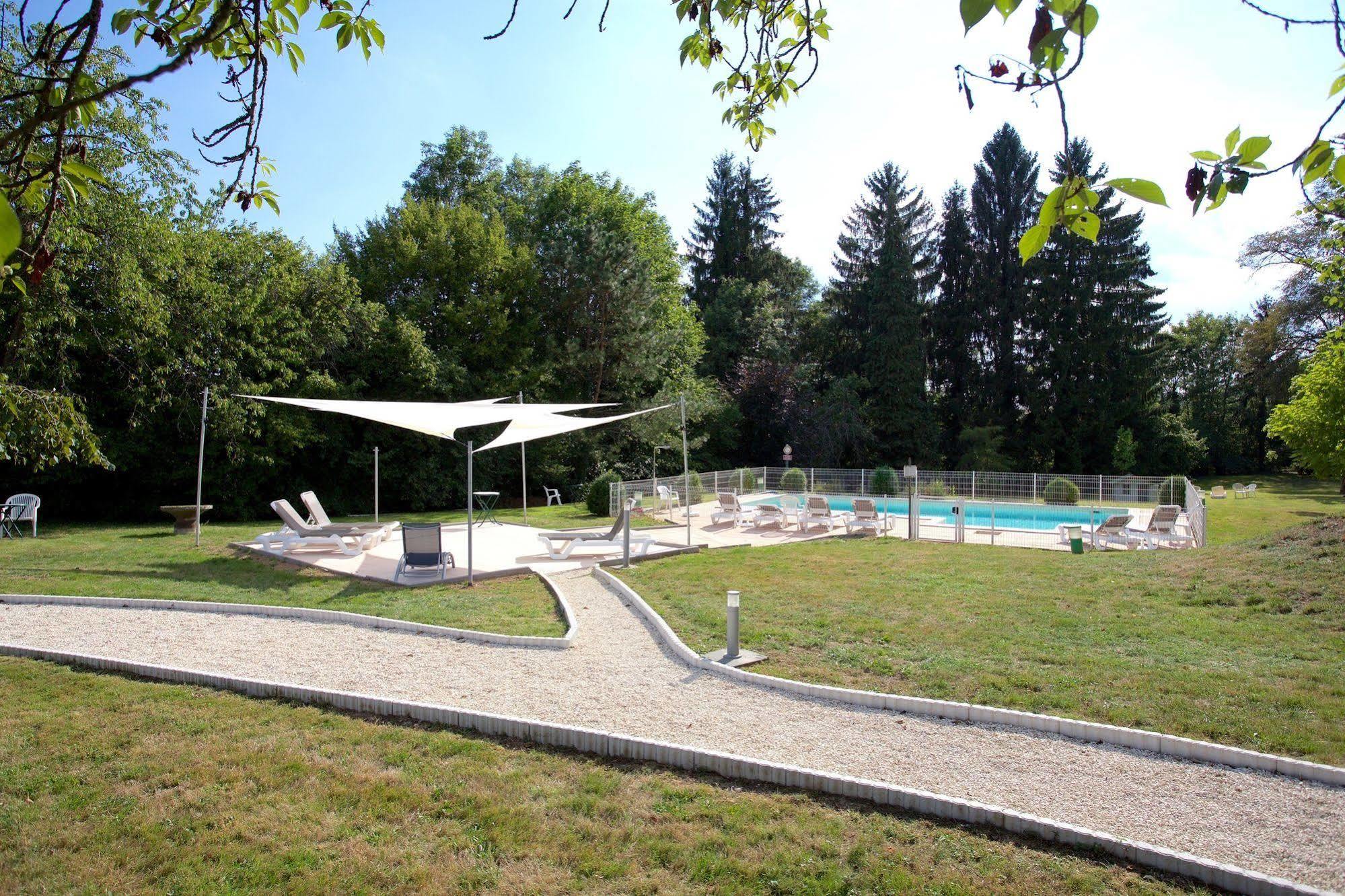 Logis Hotel Restaurant Spa Beau Site Ликсей-ле-Бен Экстерьер фото